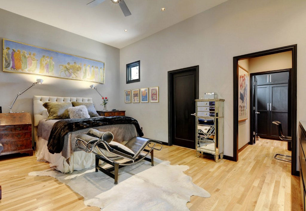 Natural Off White Cowhide Rug - L