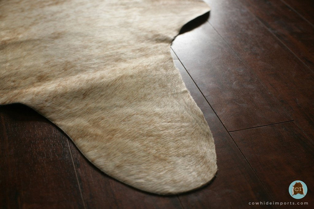 Light Brown Brindle Cowhide Rug - XL