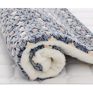 Open image in slideshow, Soft Flannel Pet Blanket puppy Sleeping Mat
